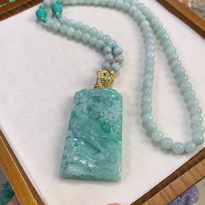 翡翠未镶嵌颈饰翡翠吊坠