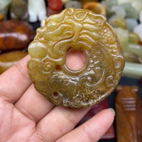 蛇纹石玉未镶嵌颈饰62