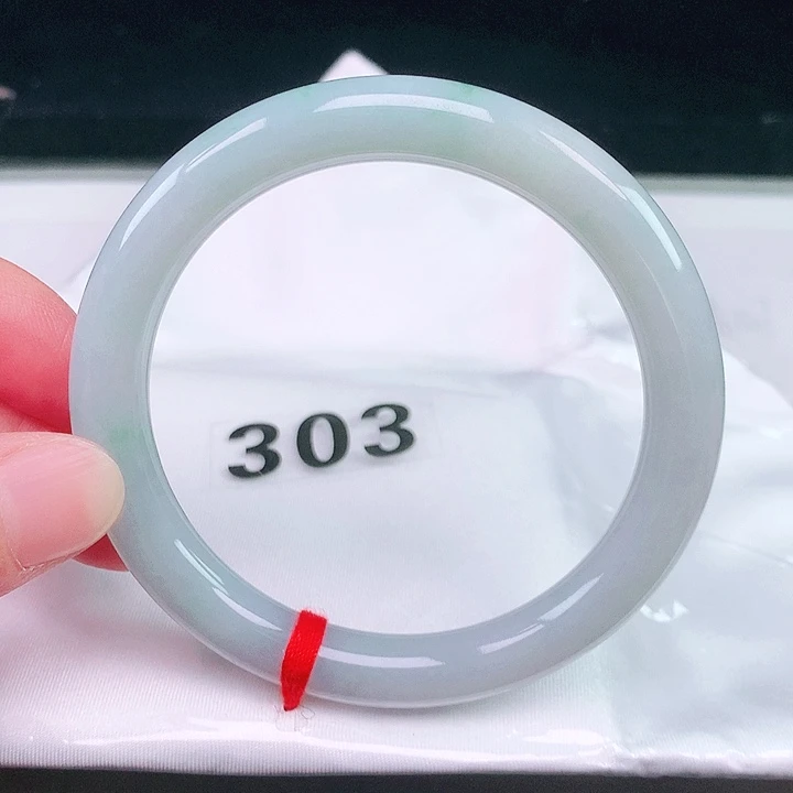 翡翠未镶嵌手镯（圆镯）303