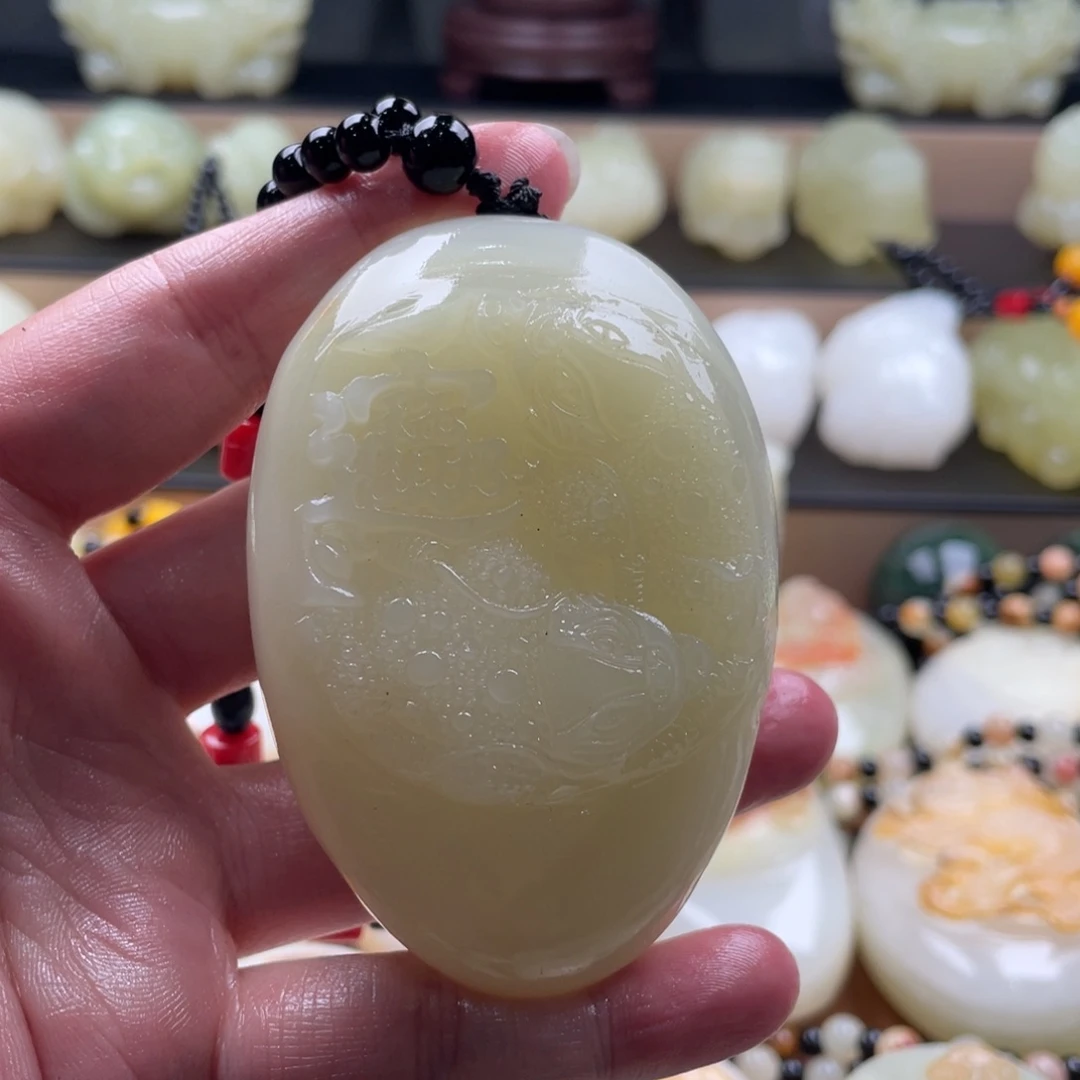 道***宝石材天然古青石手把件