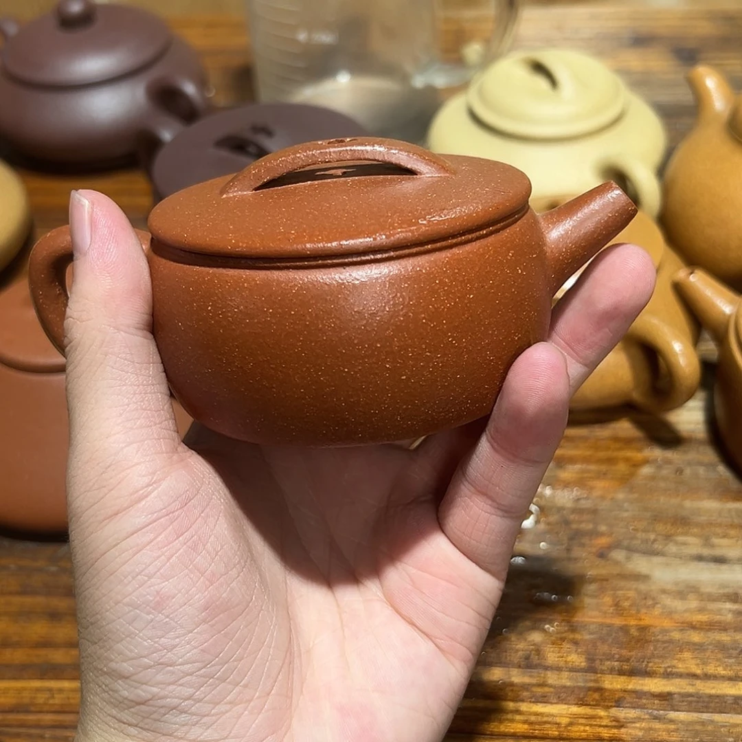 茶壶紫砂紫砂的味道很