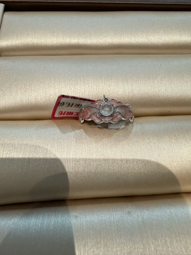 甜美少女银镶翡翠戒指