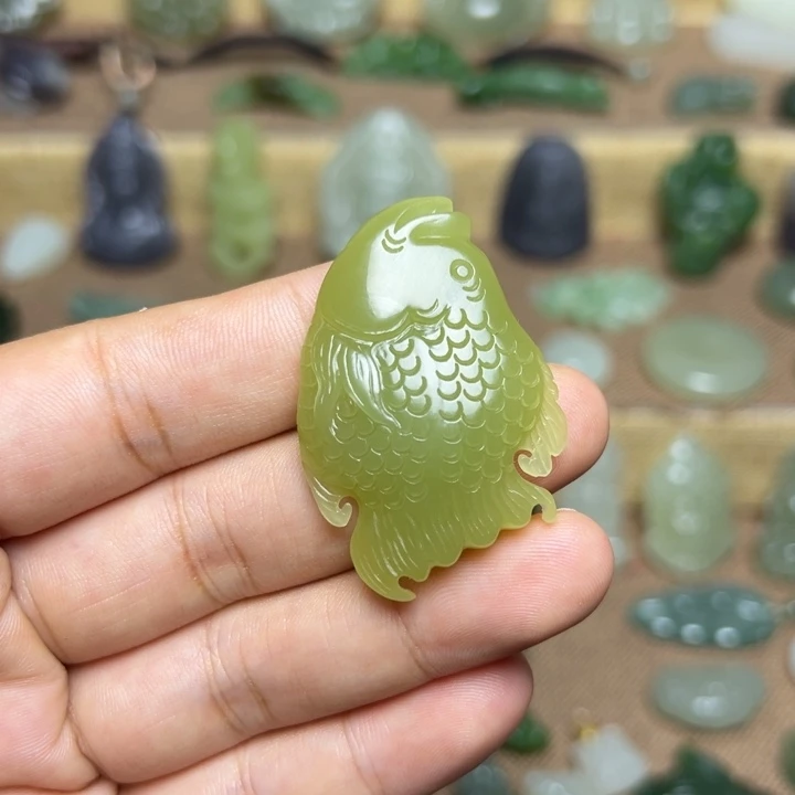 颈饰未镶嵌和田玉