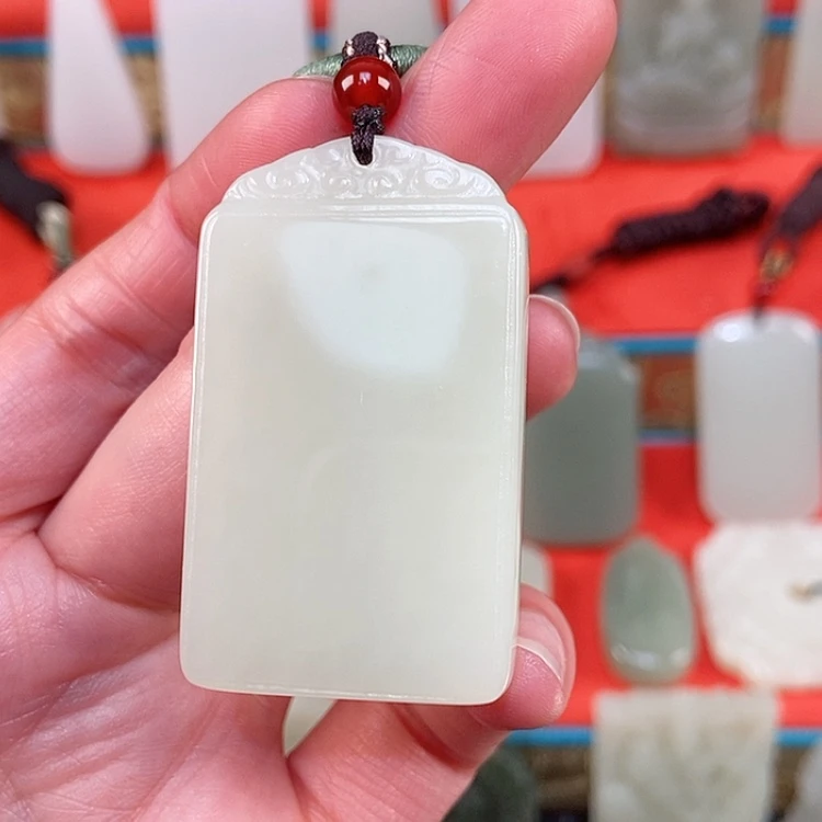 【闪购商品】颈饰未镶嵌和田玉