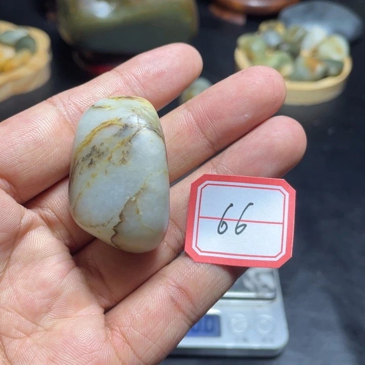 和田玉未镶嵌颈饰66