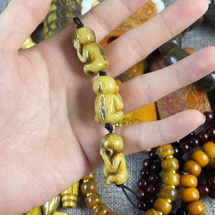 余***贵木质非金属吊坠，，