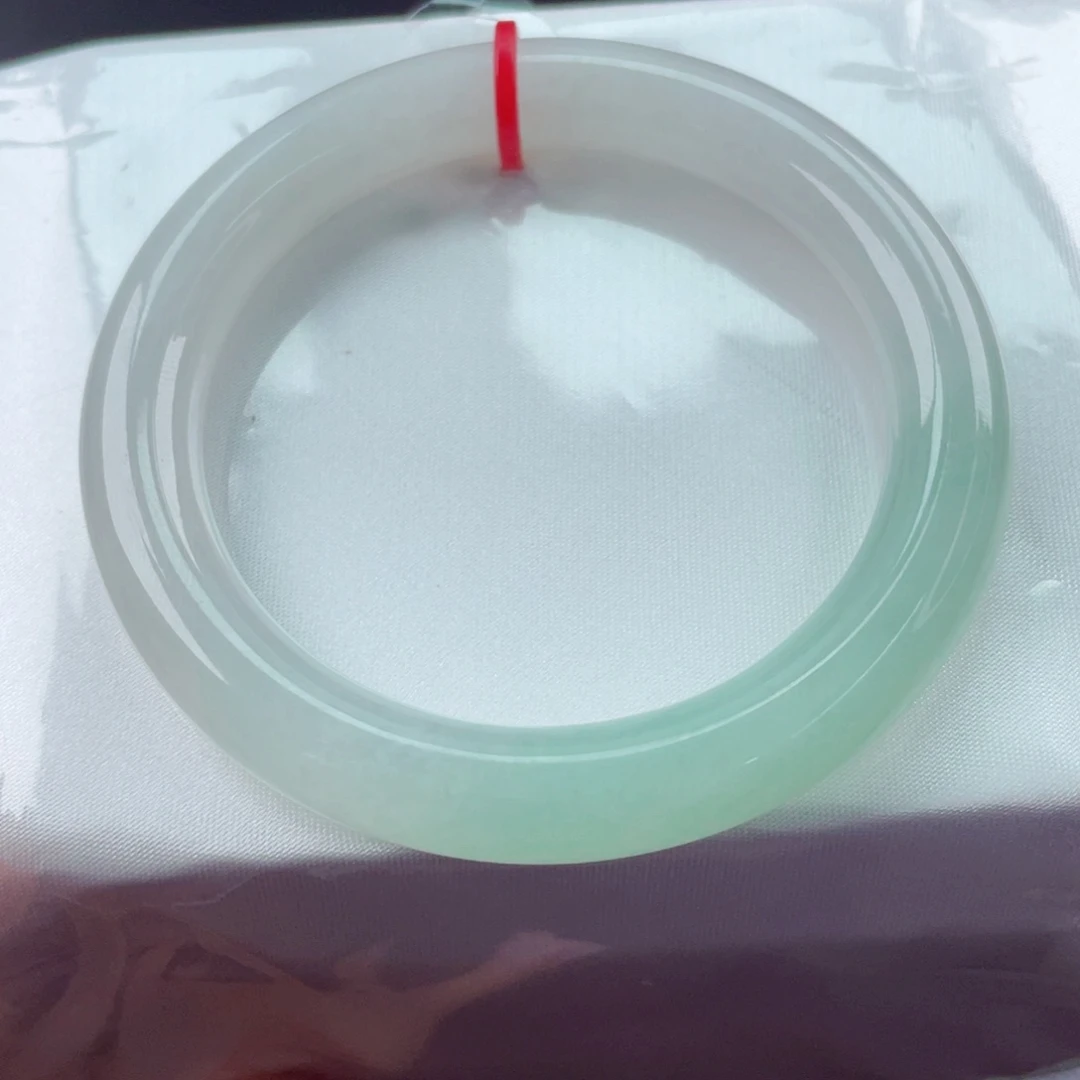 翡翠未镶嵌手镯（圆镯）5455圈