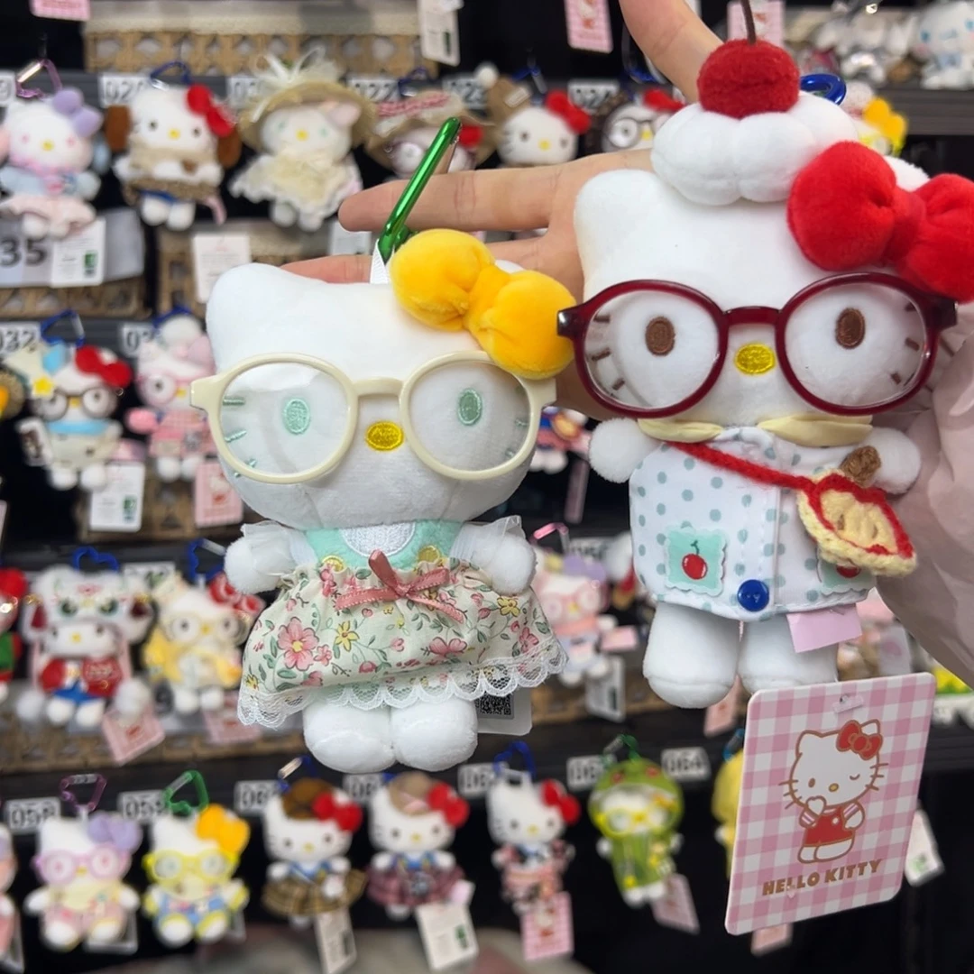 樱桃派孤品，碎花裙黄色蝴蝶结孤品，眼镜粘好