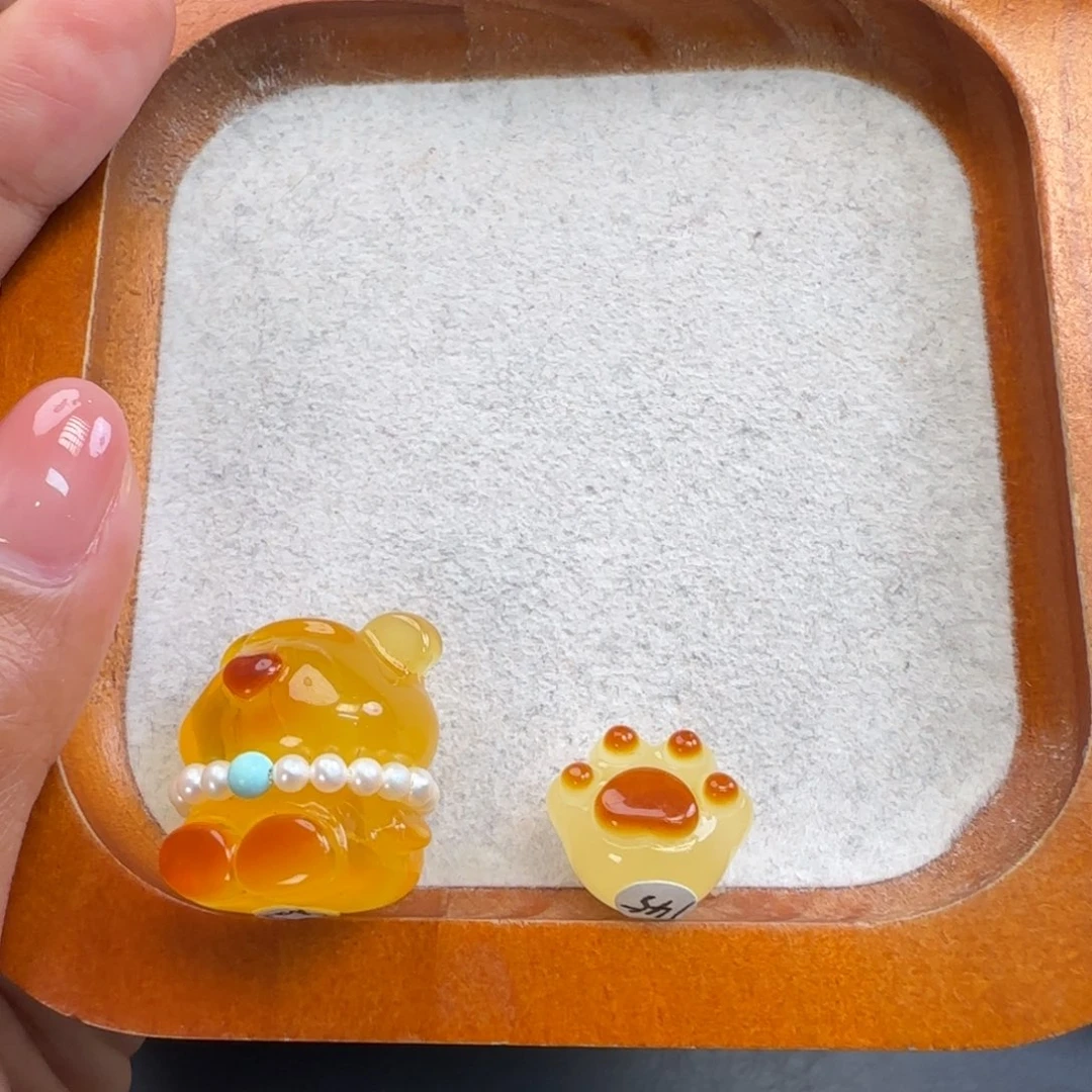 琥珀颈饰未镶嵌琥珀