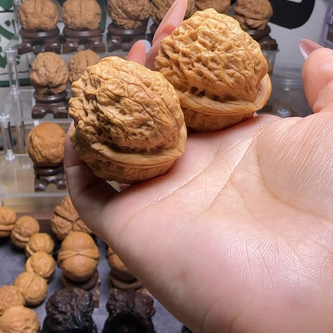 文玩核桃把件5………………