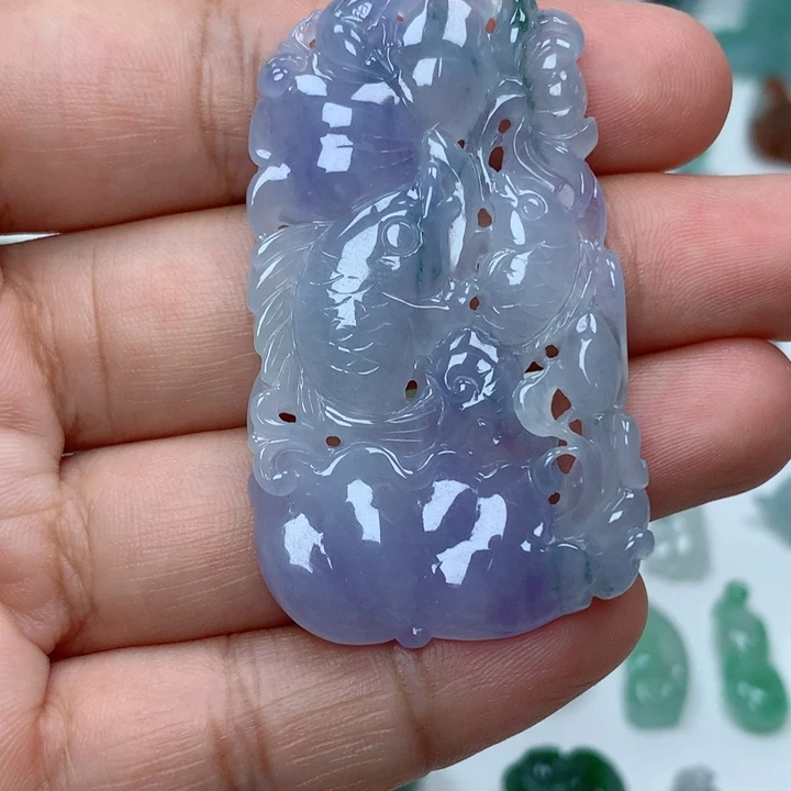 吊坠(不含链)未镶嵌翡翠