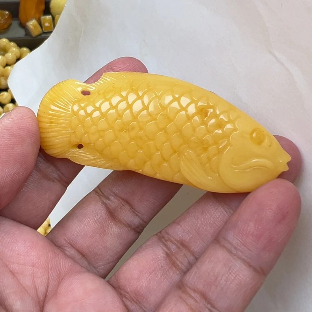 蜜蜡未镶嵌裸石11.97克