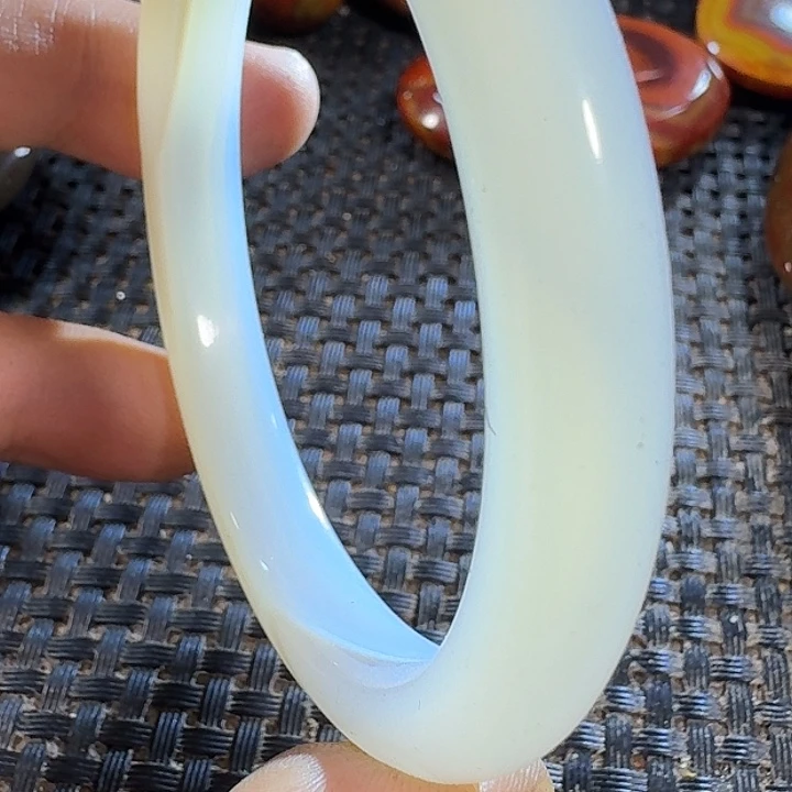 用***3玛瑙/玉髓未镶嵌颈饰