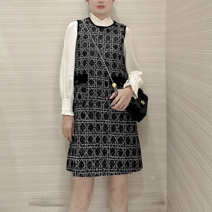 香榭晚宴风格丝绒菱格提花肌理小香圆领无袖背心裙
