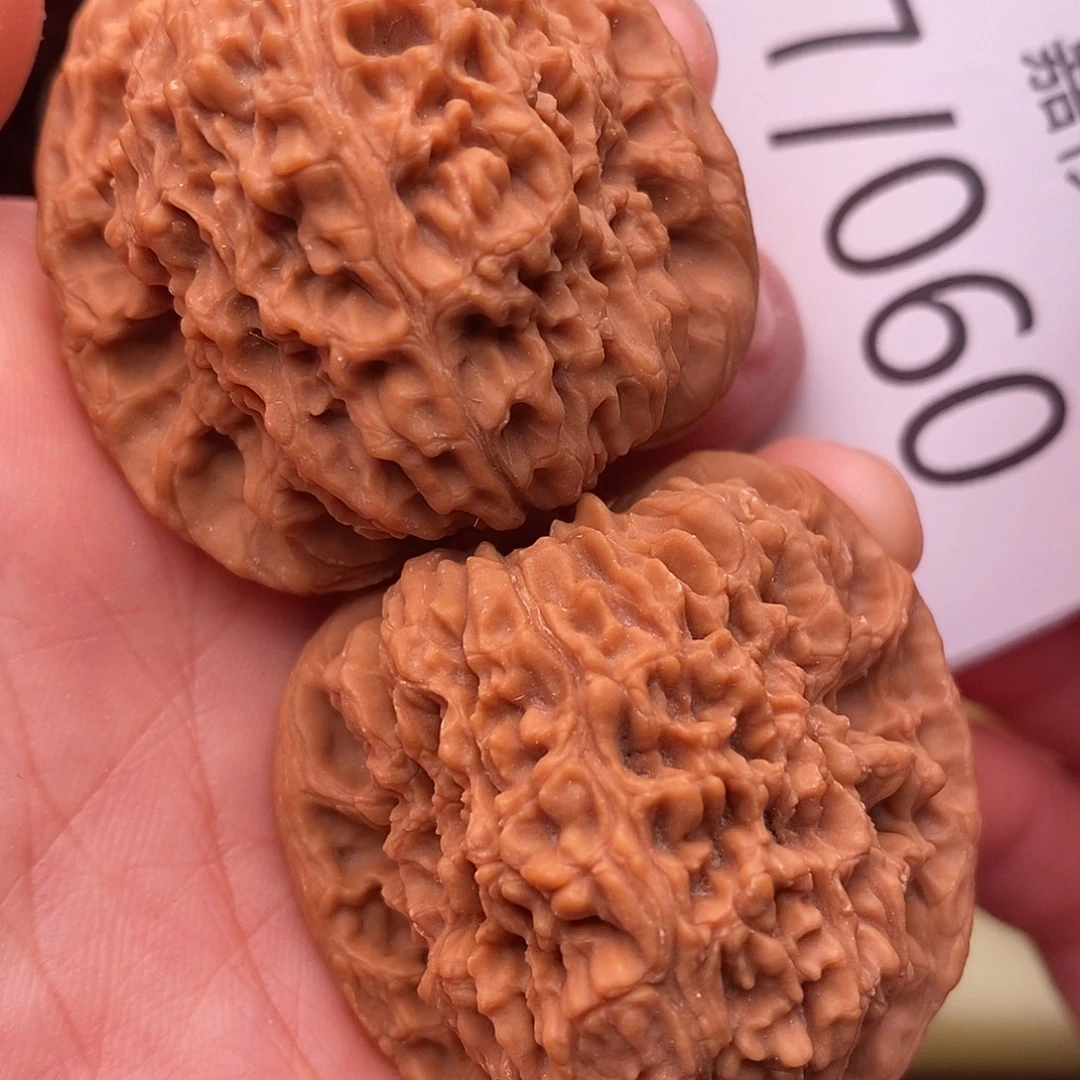 把件文玩核桃40南疆石。