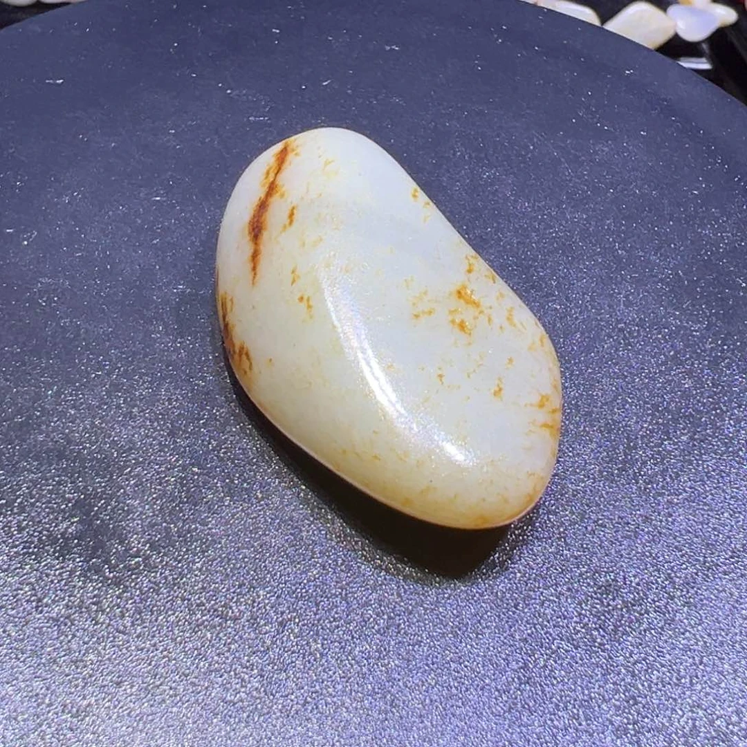 和田玉（子料）未镶嵌颈饰34克-70