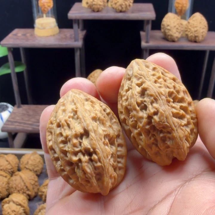 桃核把件平替鸡（不立）