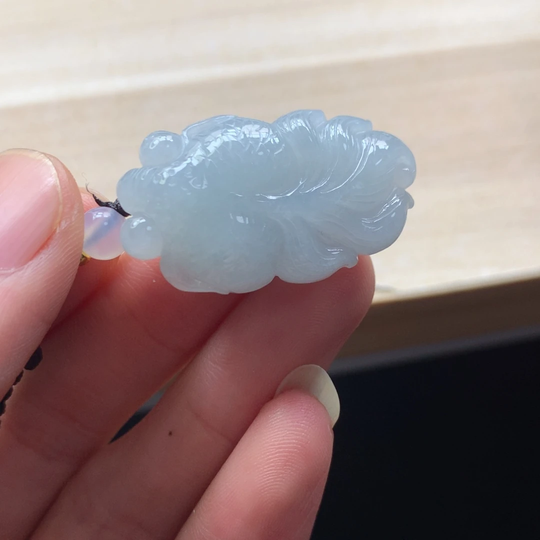 颈饰未镶嵌翡翠吊坠