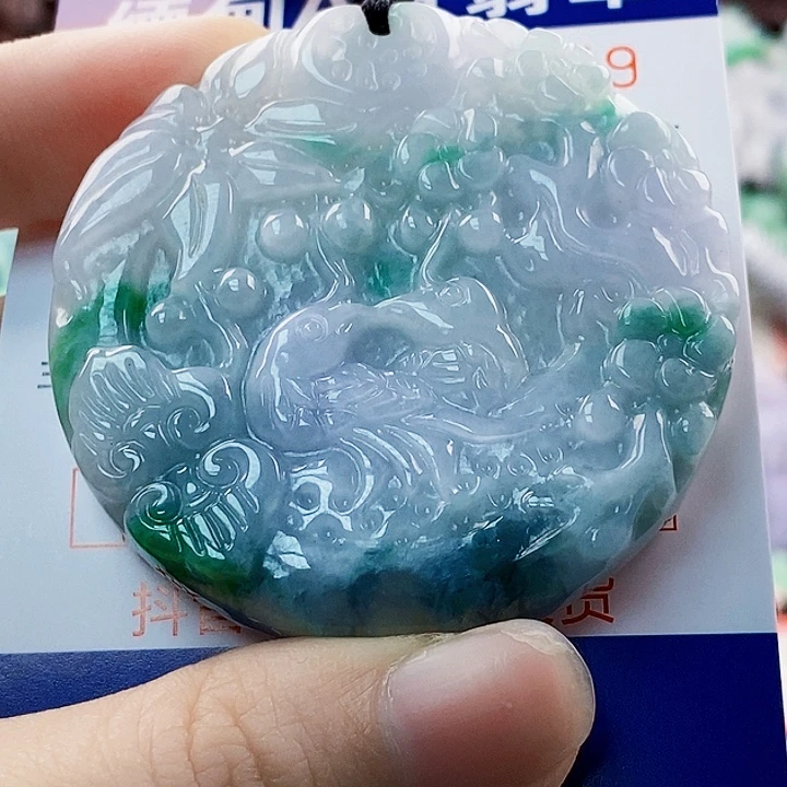 吊坠(不含链)未镶嵌翡翠