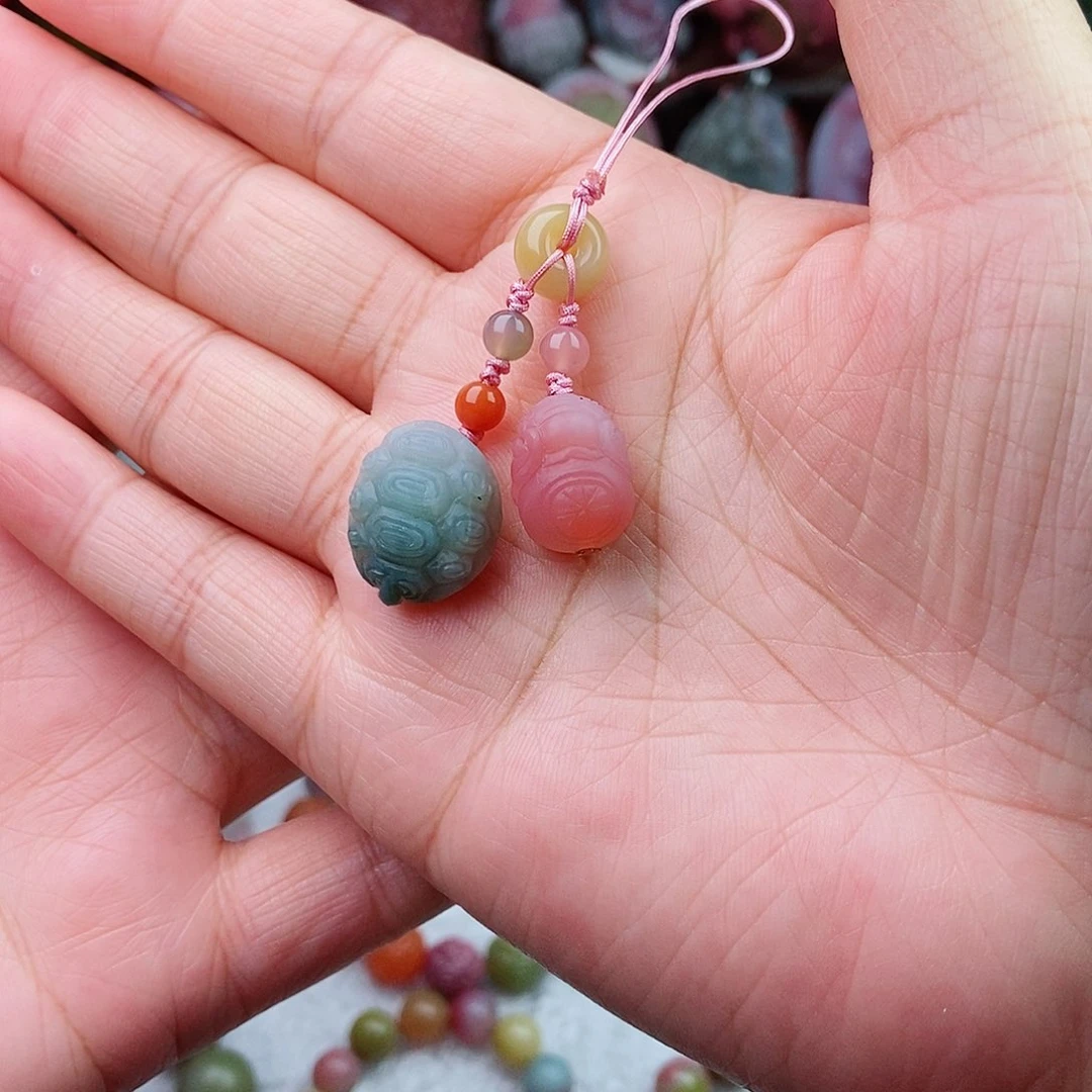 未镶嵌石英质玉（盐源）珠宝半成品