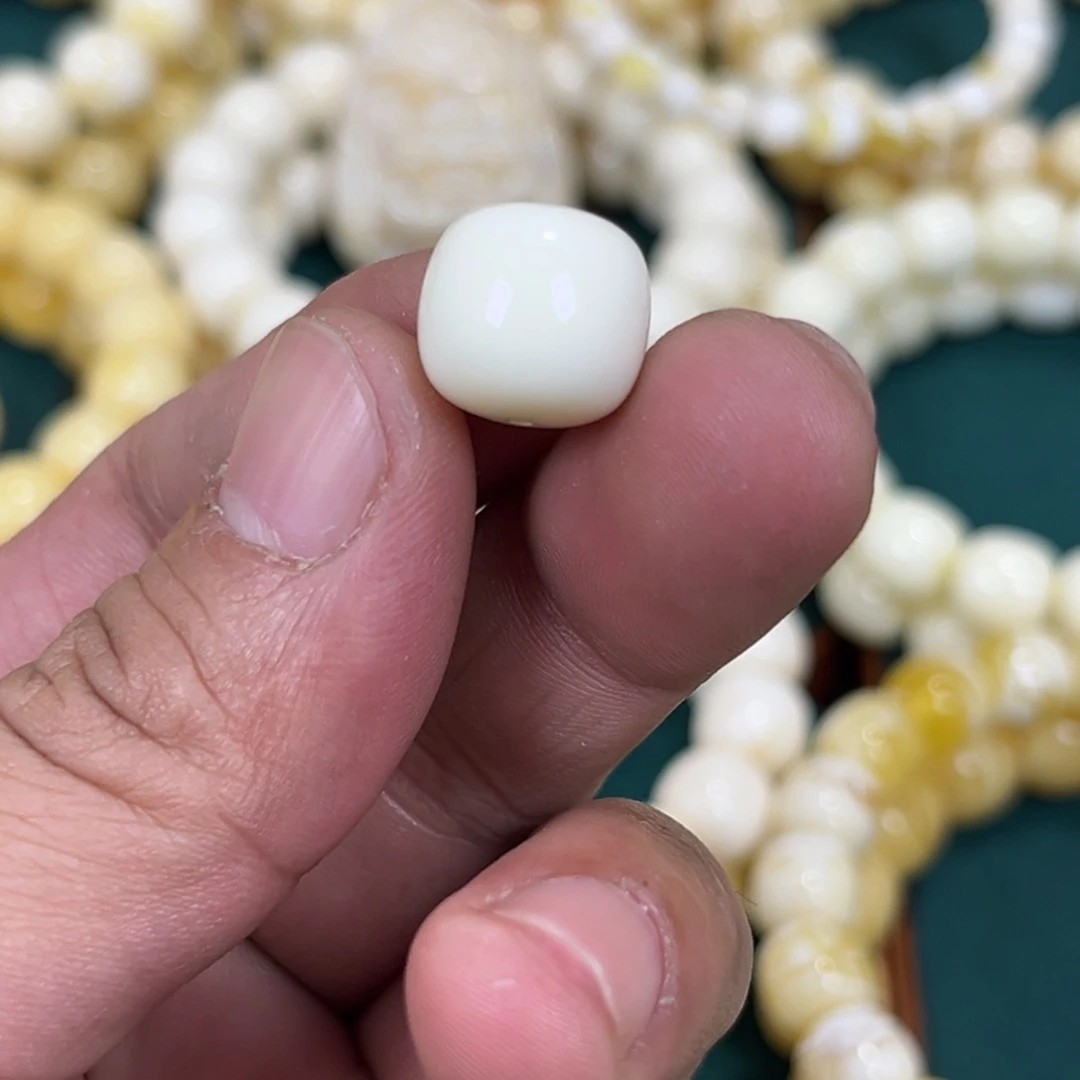 琥珀手链未镶嵌陳