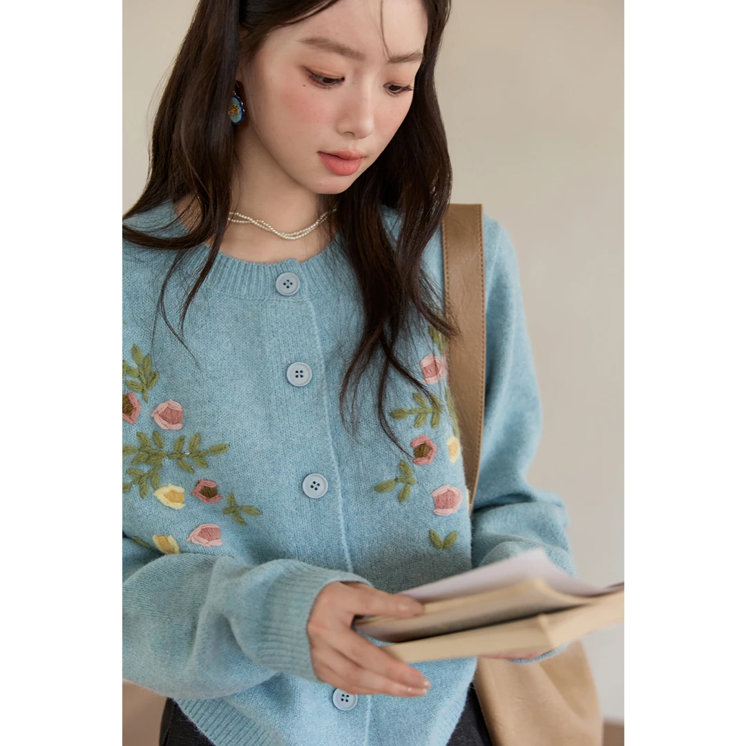 谜秀花卉刺绣针织衫女2025冬设计慵懒立体绣花宽松慵懒风加厚毛衣