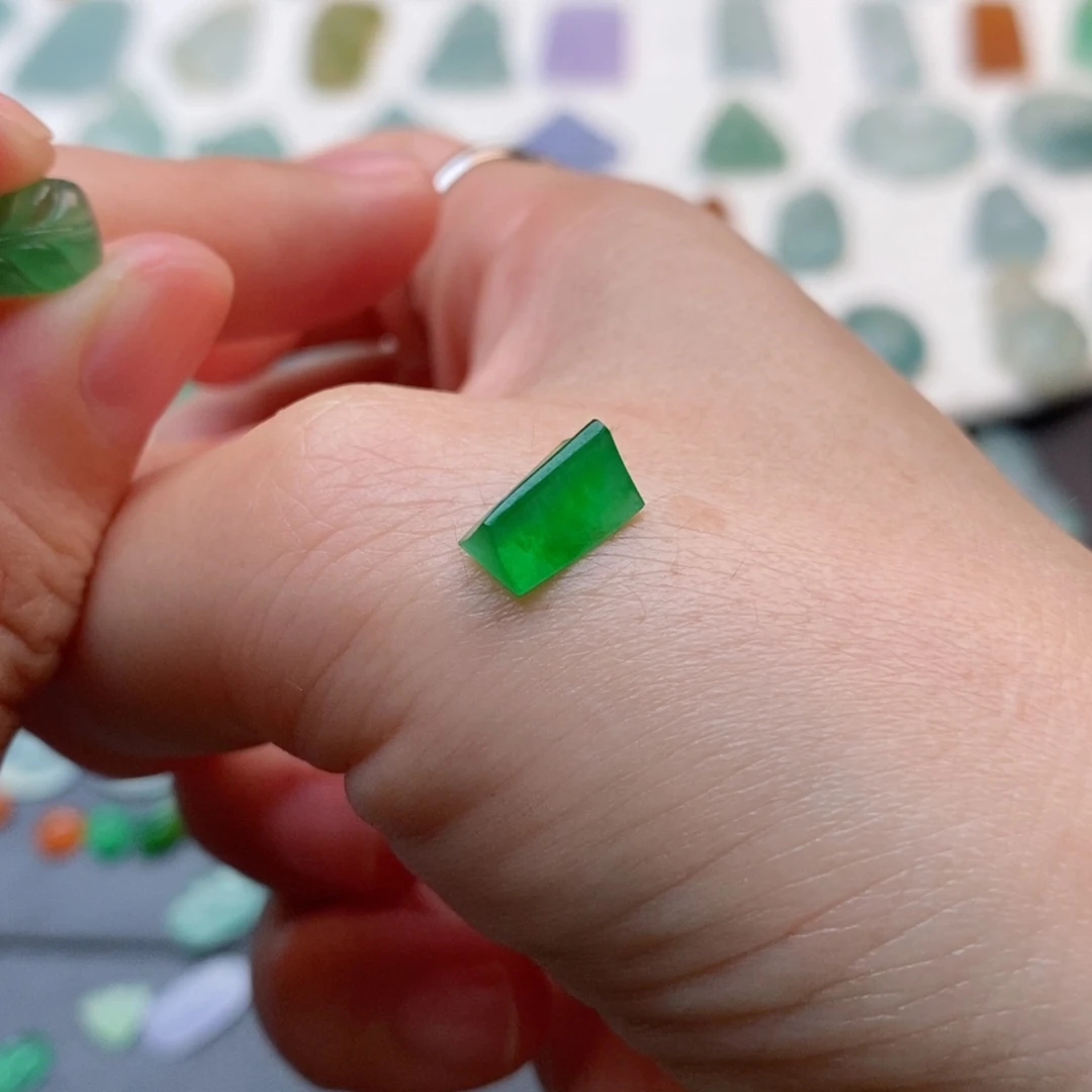 定制翡翠未镶嵌切割面