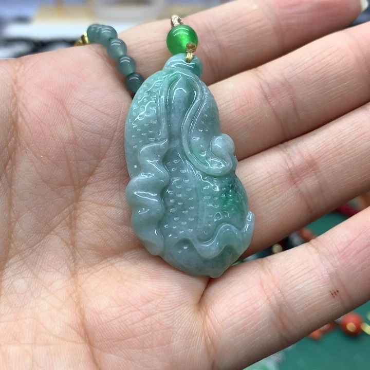颈饰未镶嵌翡翠吊坠