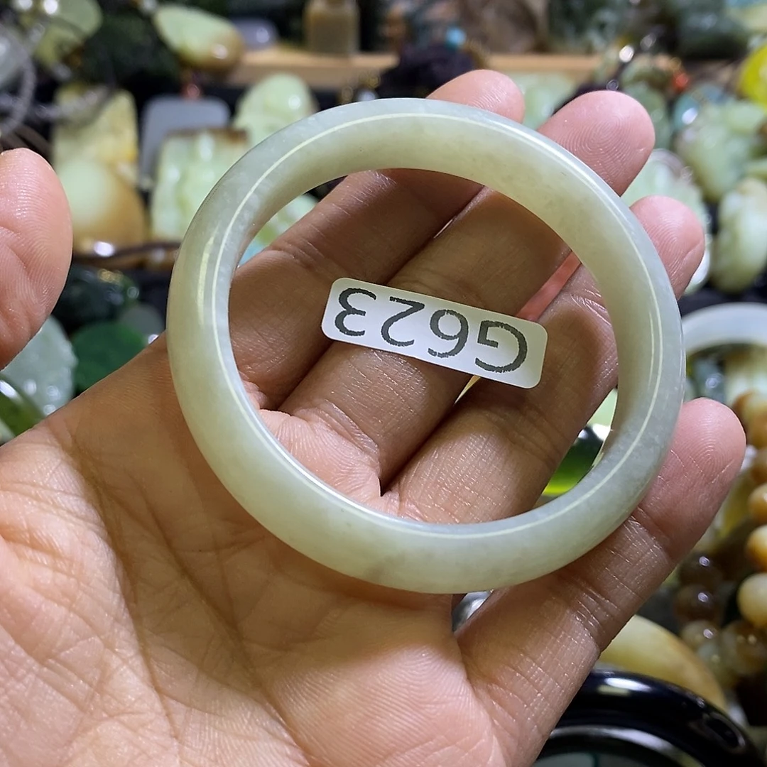 岫玉未镶嵌手镯52-53口径