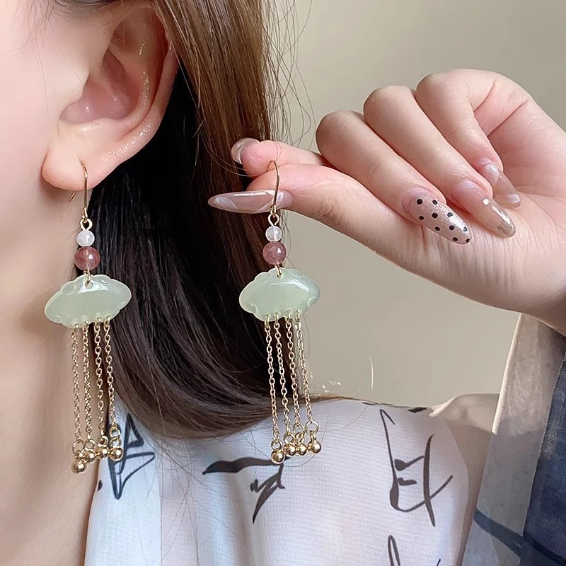 铜合金树脂耳饰 新中式国风祥云流苏耳环2025新款高级马面裙配饰