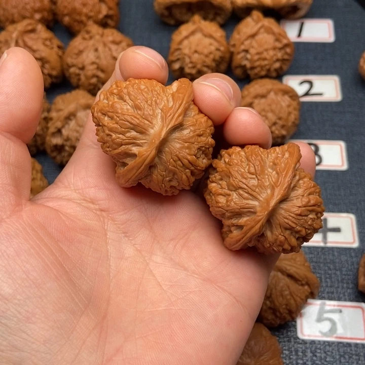 把件文玩核桃血麒麟39