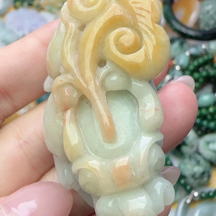 翡翠未镶嵌颈饰天然A货55