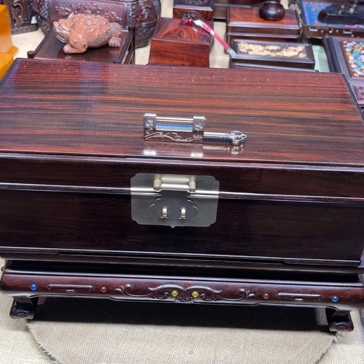 紫檀木类成套家具