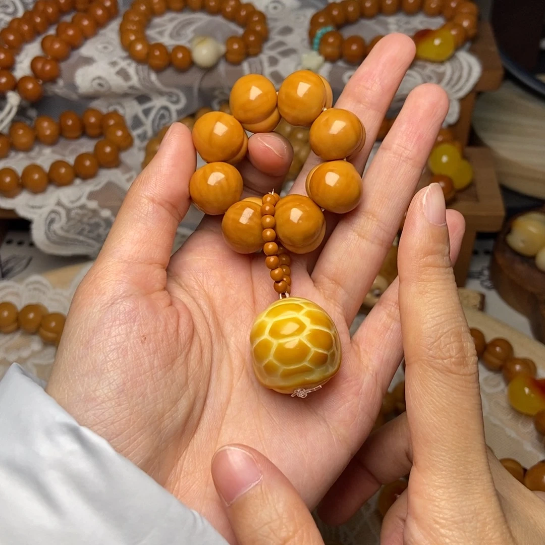 猴头核桃吊坠屁桃卡15