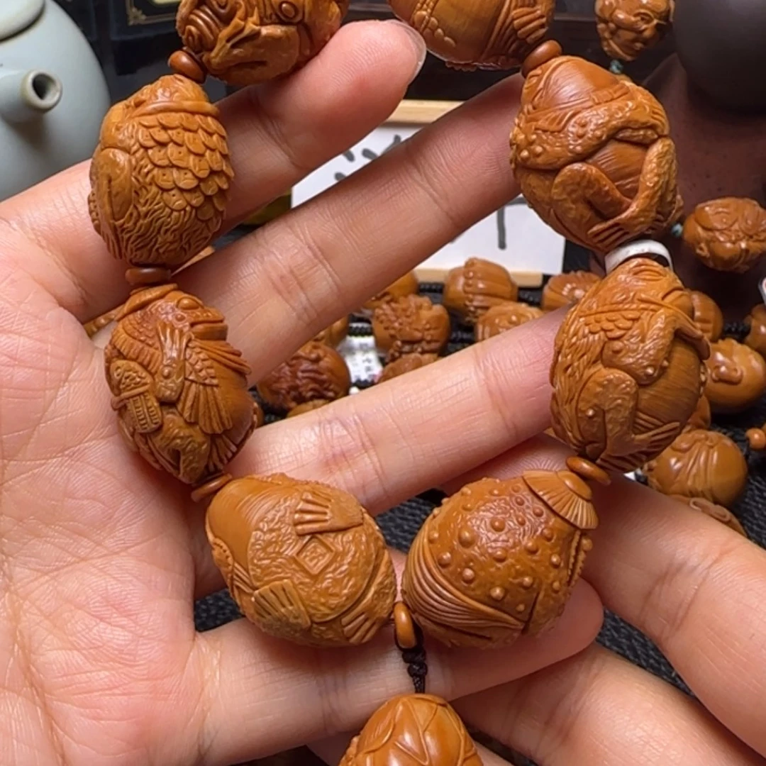 【闪购商品】橄榄核吊坠蛤蟆大仙