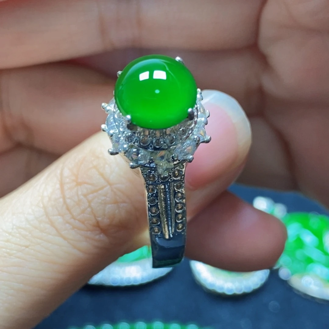 翡翠戒指未镶嵌天然翡翠