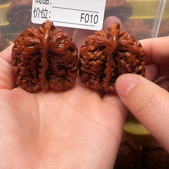 文玩核桃吊坠半壁半壁42