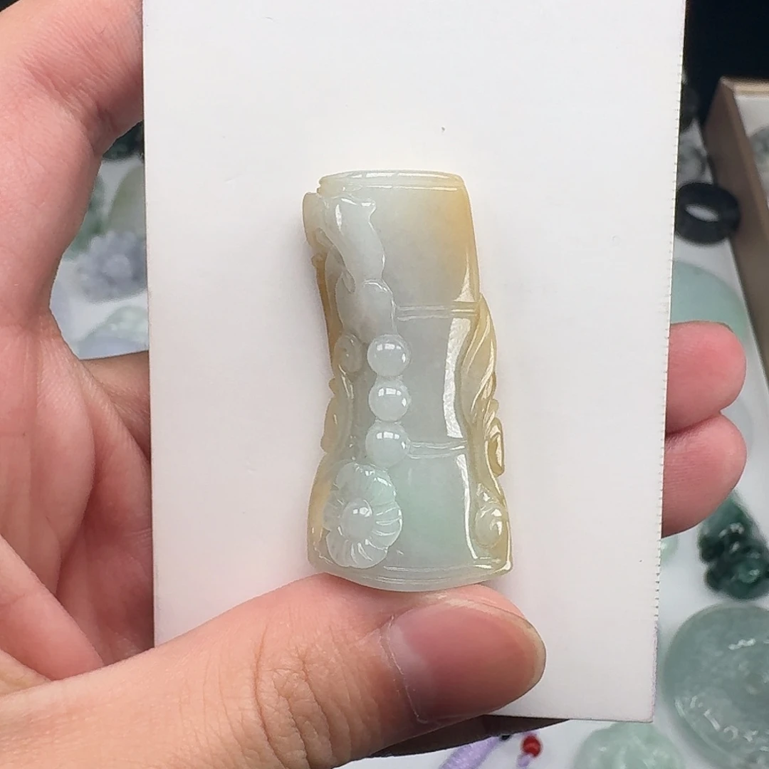 翡翠未镶嵌颈饰天然翡翠