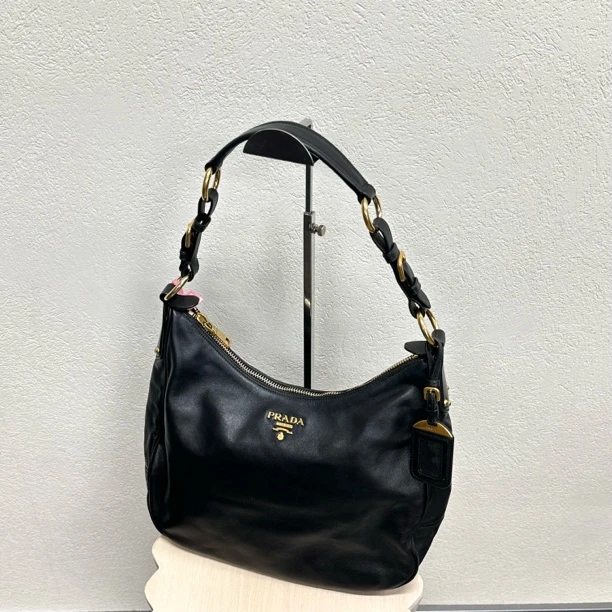 95新 Prada/普拉达 黑金全皮hobo单肩包 118780