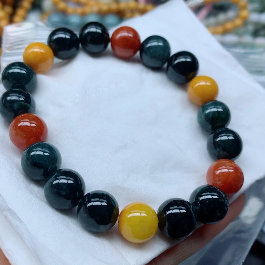 翡翠颈饰未镶嵌手串