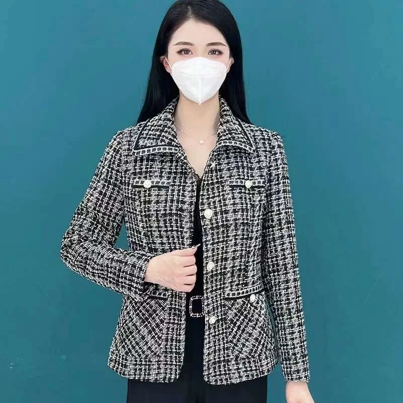 【运费险】大码女装妈妈春秋洋气小香风外套女装格子韩版上衣