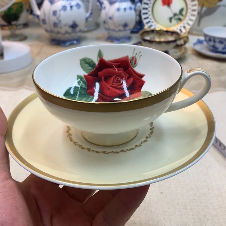 紫砂金瓷阁精品瓷器店