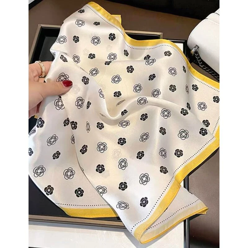 （402）方巾女款爆款2025新款小丝巾夏季薄款女士丝巾