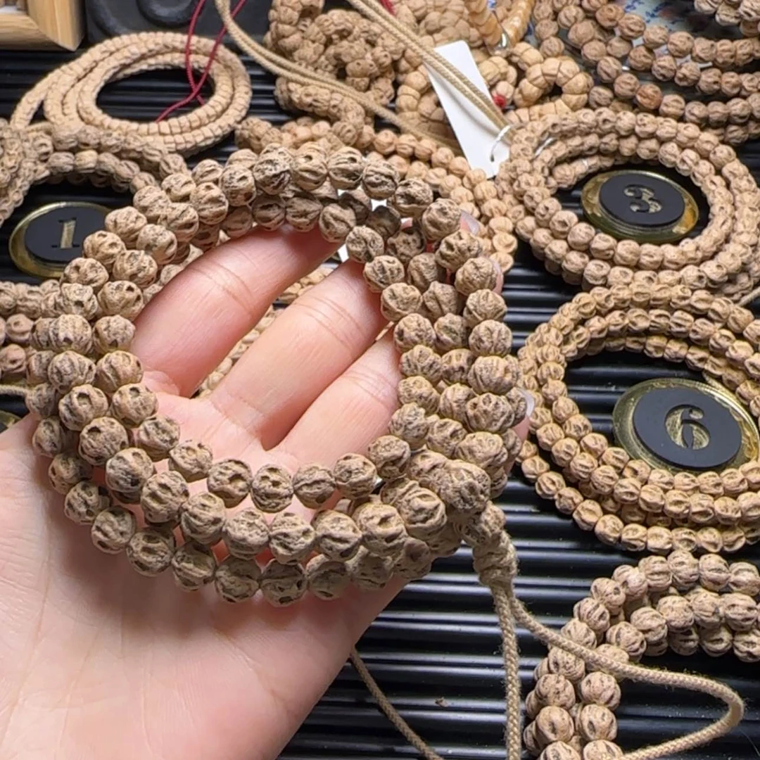 【闪购商品】柏香籽/百香籽吊坠D*k