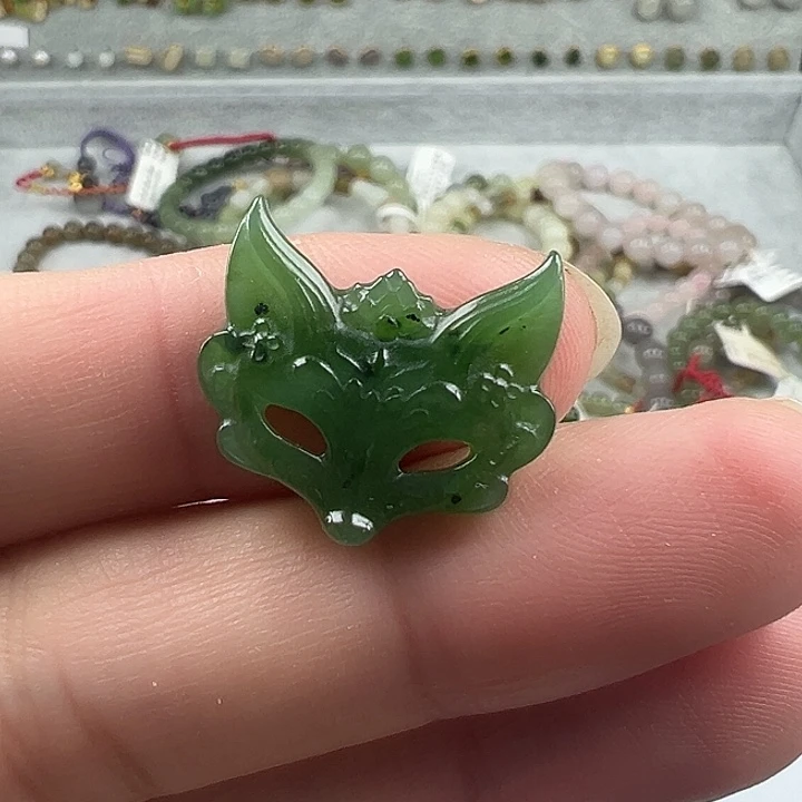 和田玉未镶嵌珠宝半成品