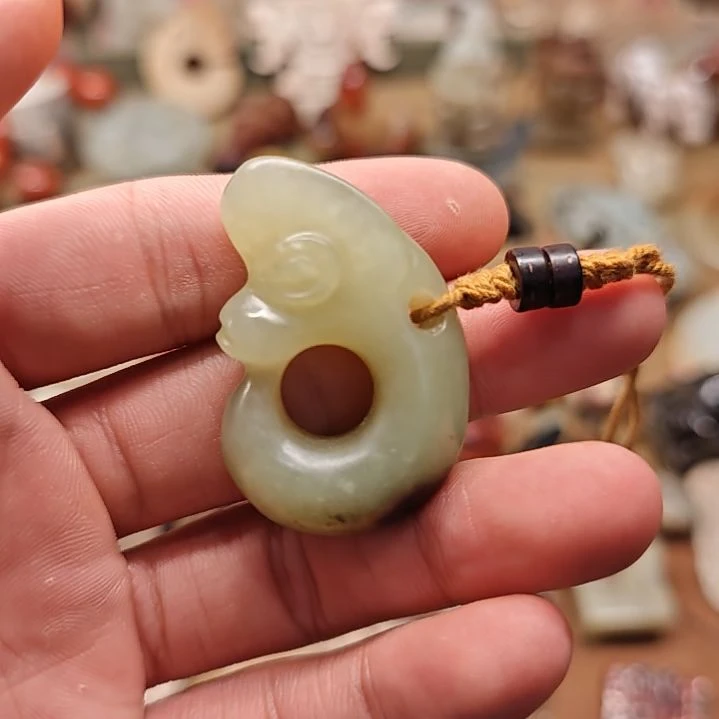 梵***寂和田玉未镶嵌车挂