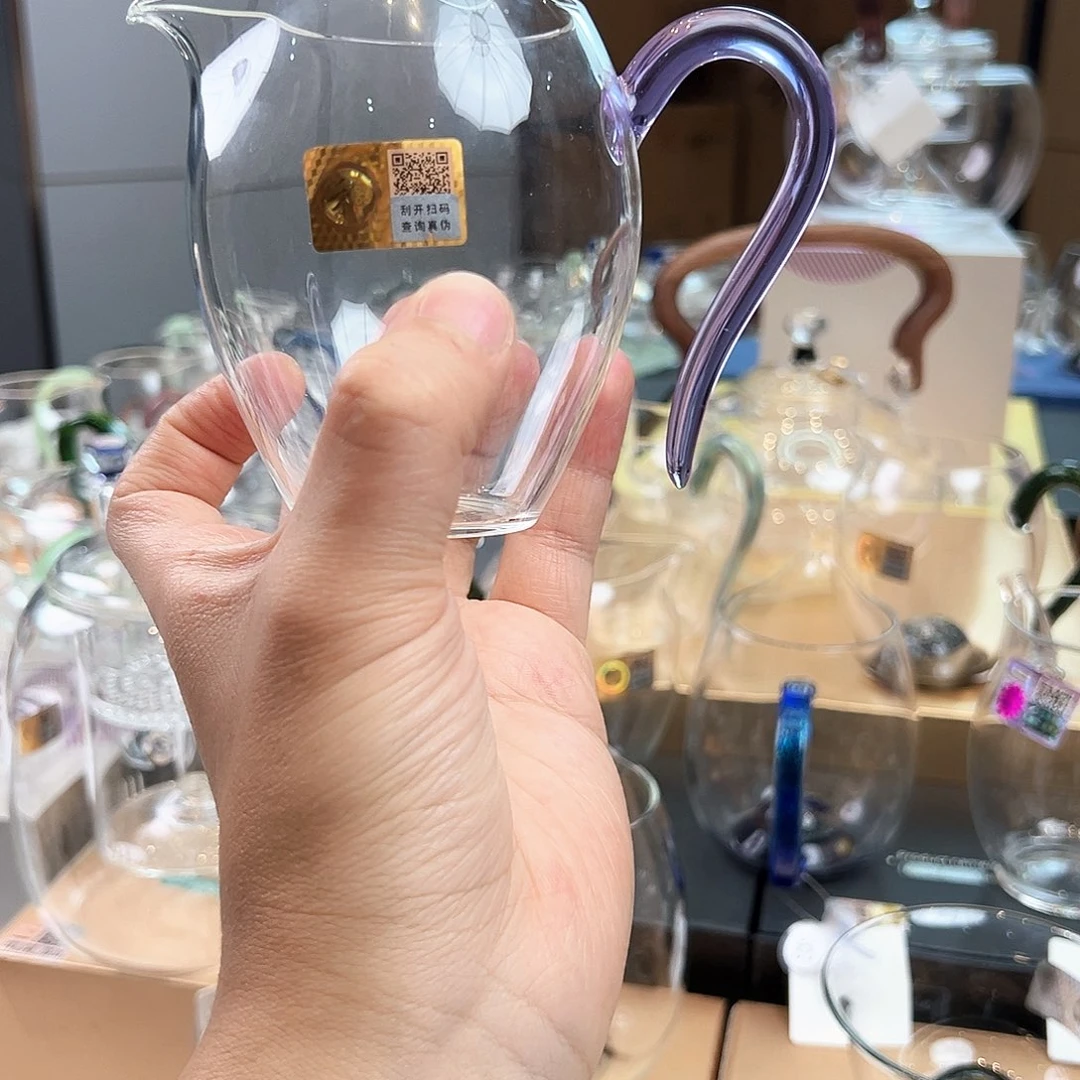 怡然浅紫色。。。。。。。。。。。。。