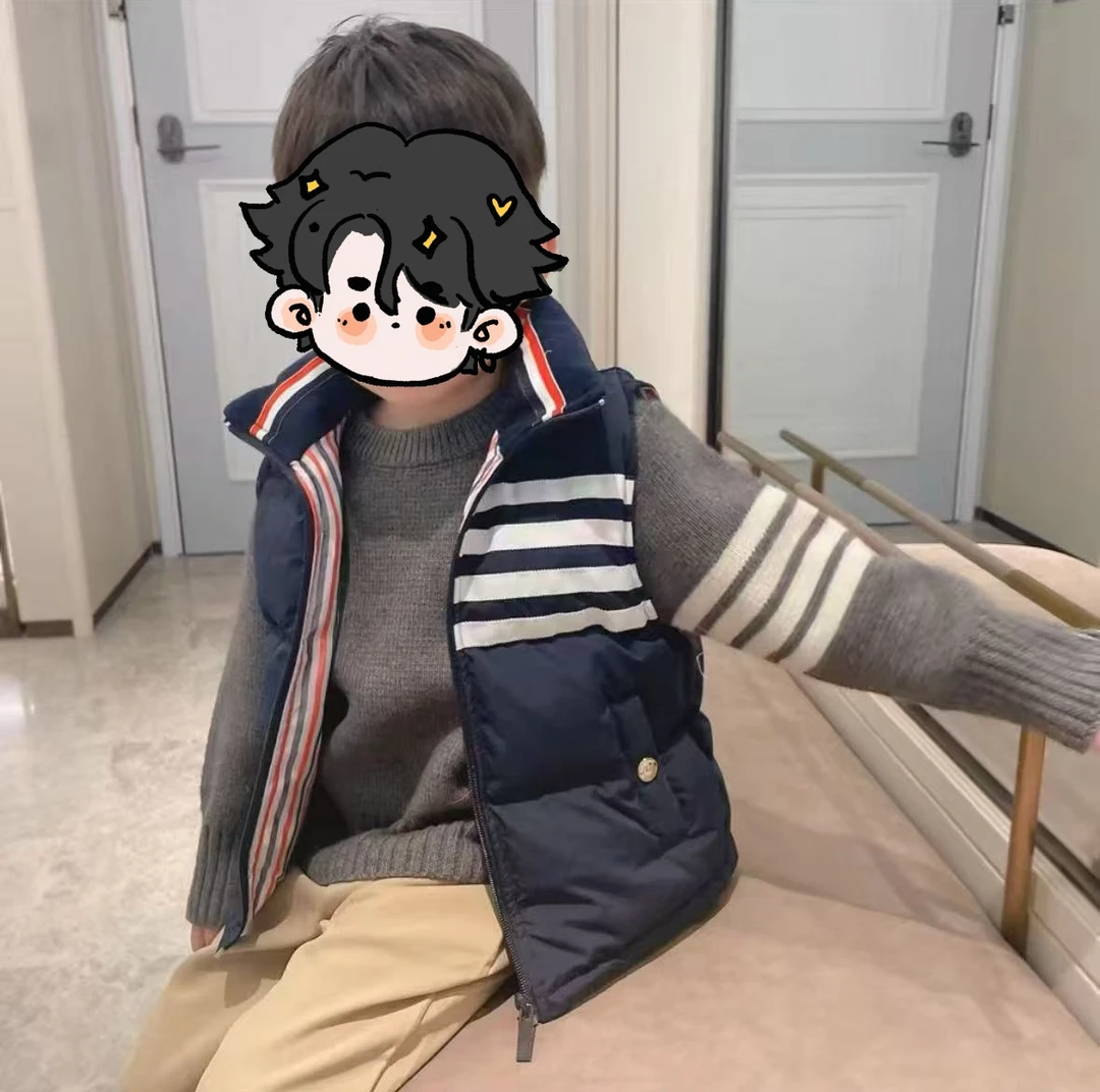 亿洋潮牌童装“精致小伙”儿童限量款羽绒马甲9005潮酷痞帅童装