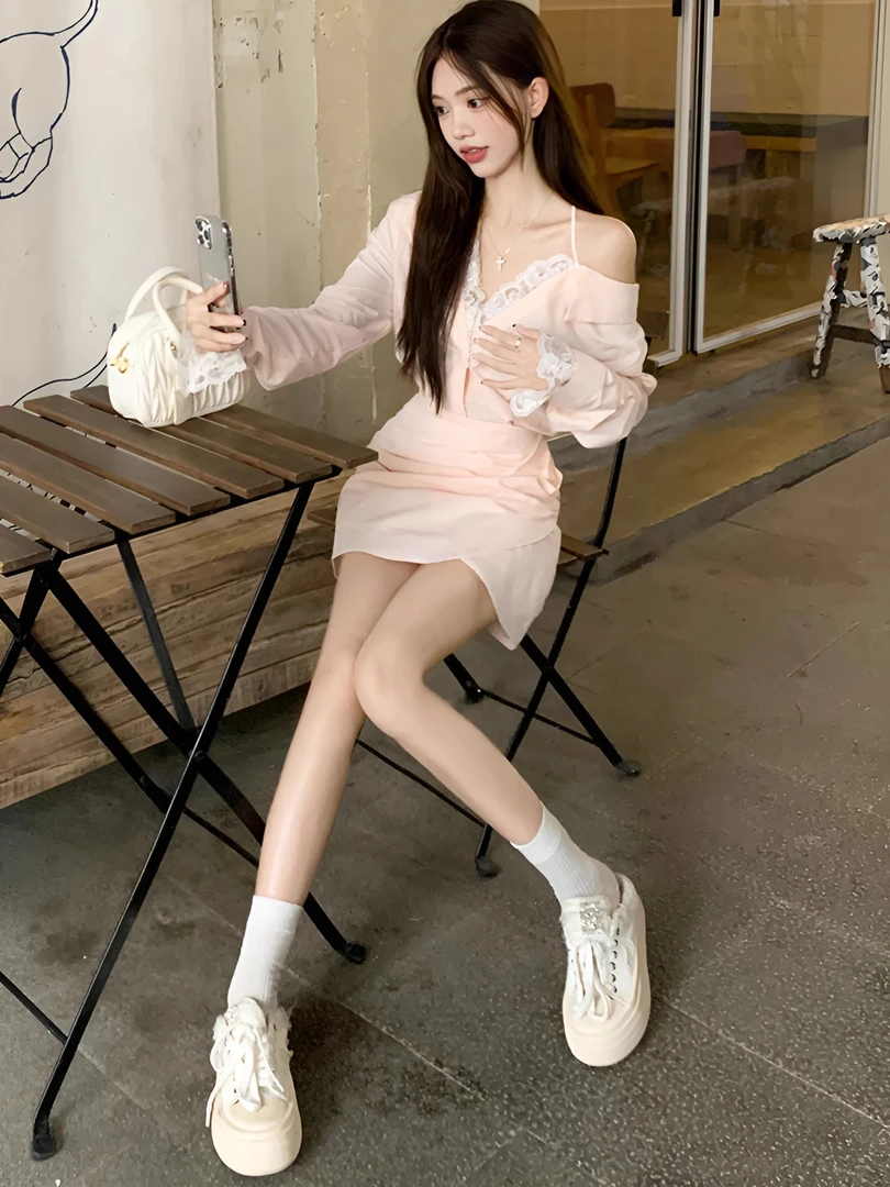 甜美长袖秋装短裙子修身连衣裙衬衫裙收腰蕾丝露肩翻领显瘦法式潮