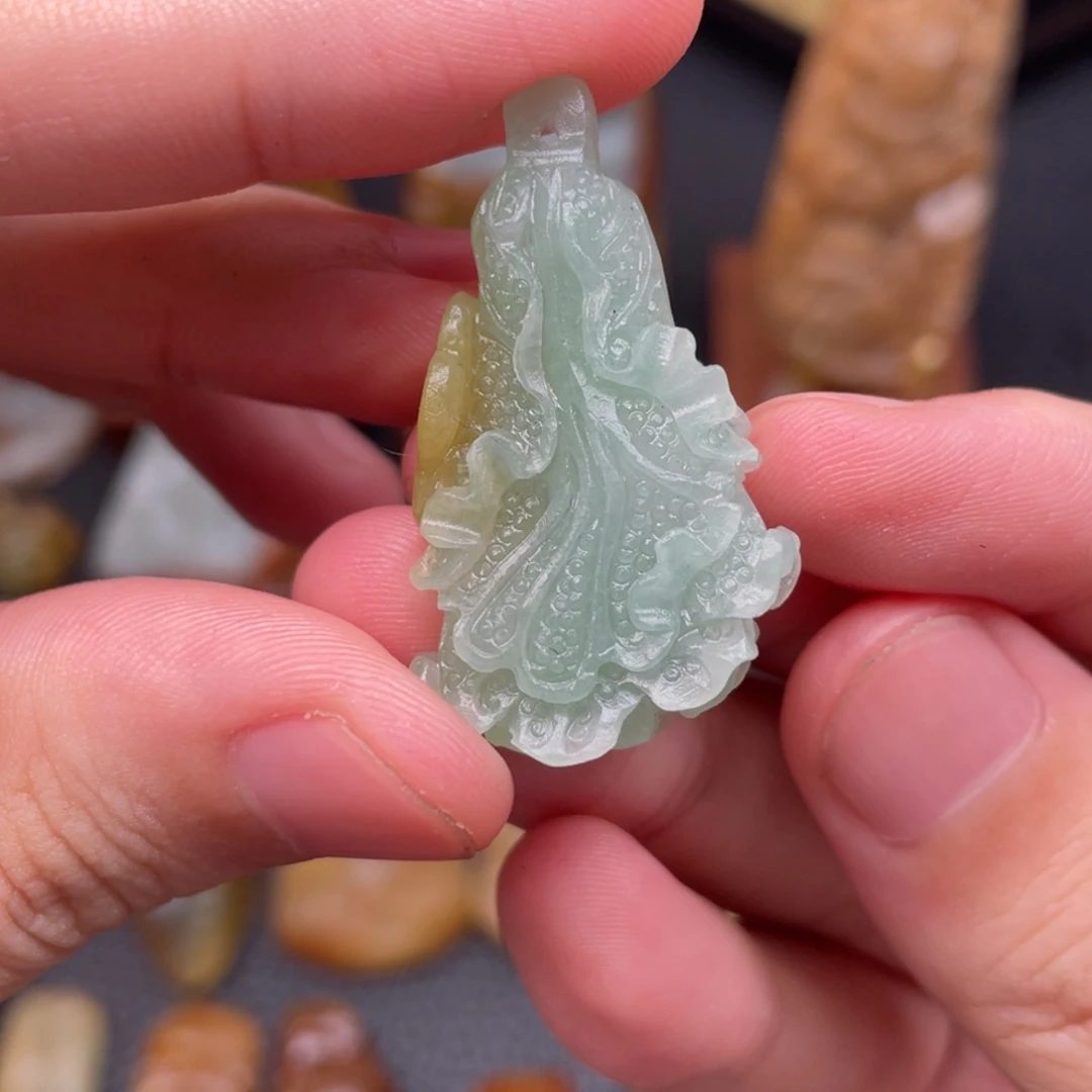 定制翡翠未镶嵌白菜